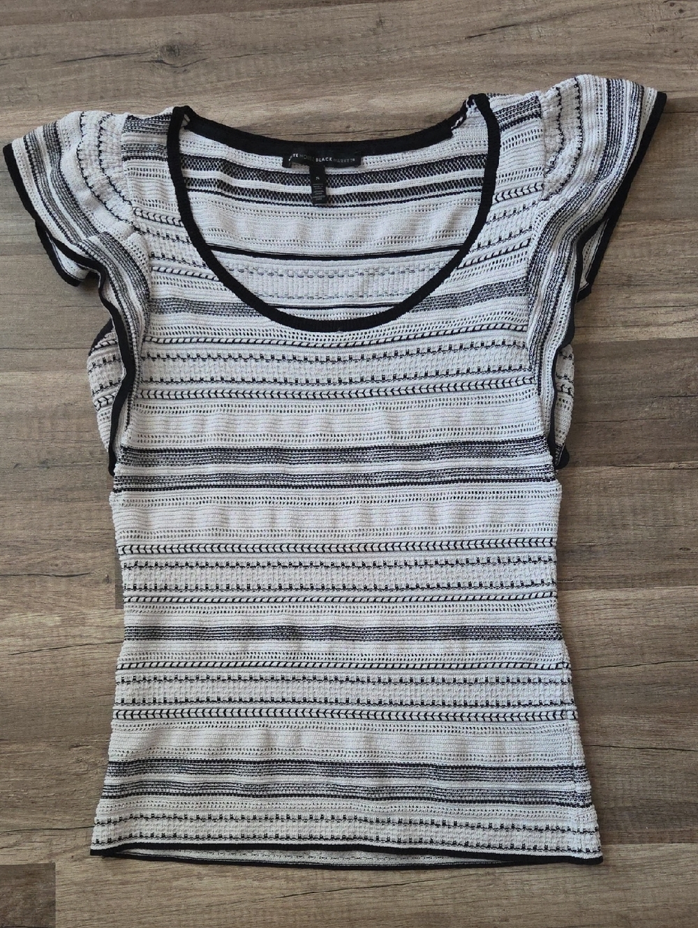 White House Black Market Black & White Striped Knit Flutter Sleeve Light Sweater